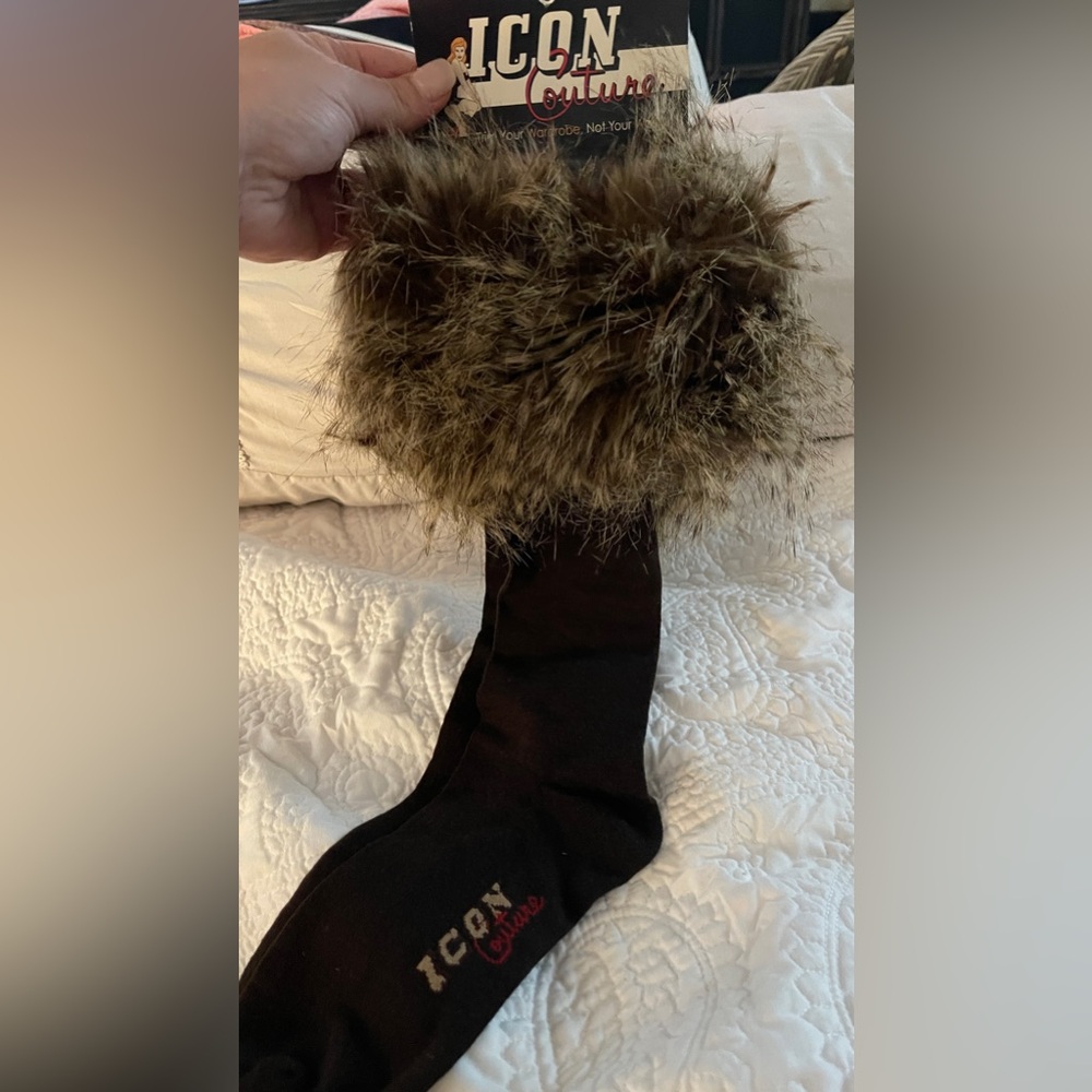 NEW Icon Couture Trim Your Wardrobe Socks, Not Your Wallets! OS NWT